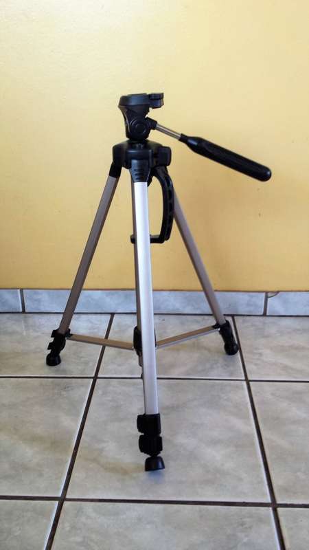 Aluminium Camera Tripod, Pro series 2200, with level