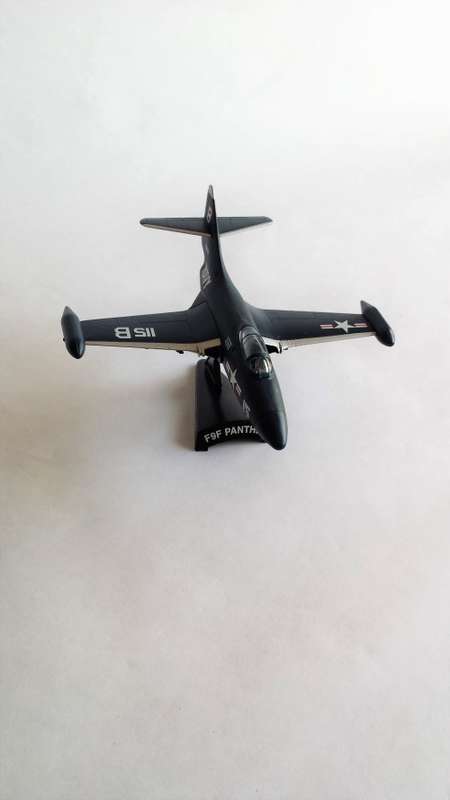 F9F Panther Model airplane, Diecast, 1:100