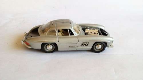 Mercedes Benz 300 SL 1954 Model Car, Bburago, 1:24, Italy, Missing Bonnet/Boot