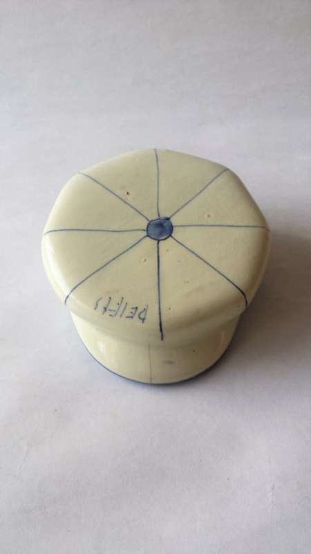 Delft, Porcelain Hat