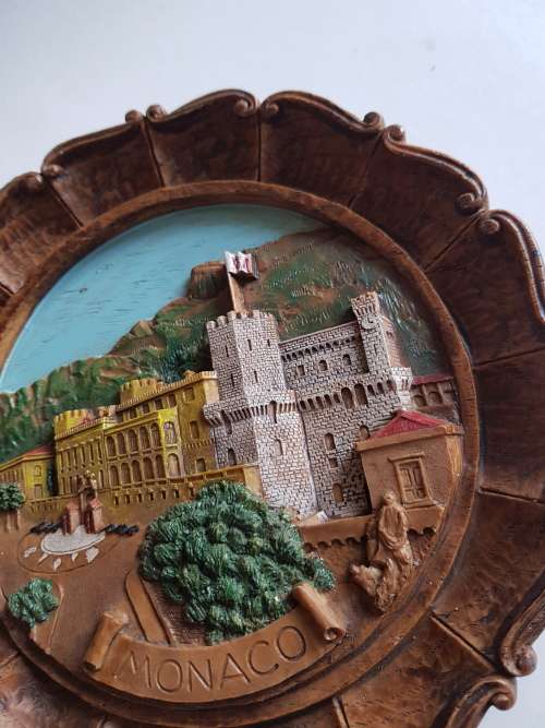 Wooden Wallplate, Monaco, Handgemalt, 3D