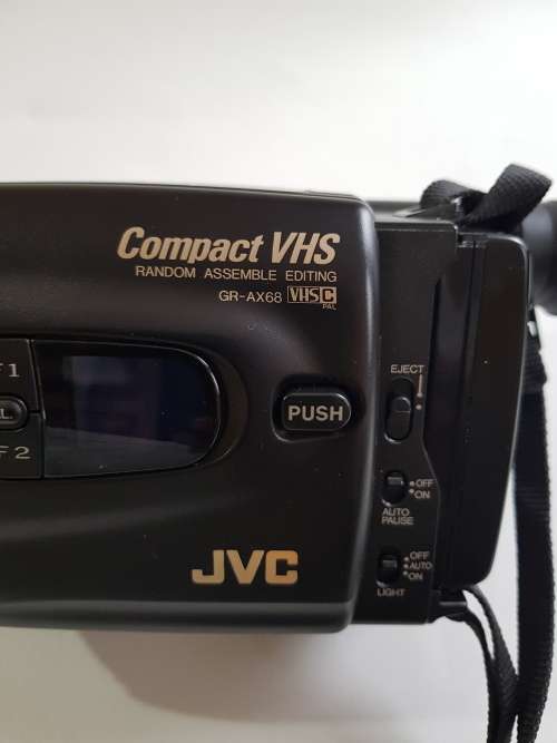 JVC Compact VHS, GR-AX68