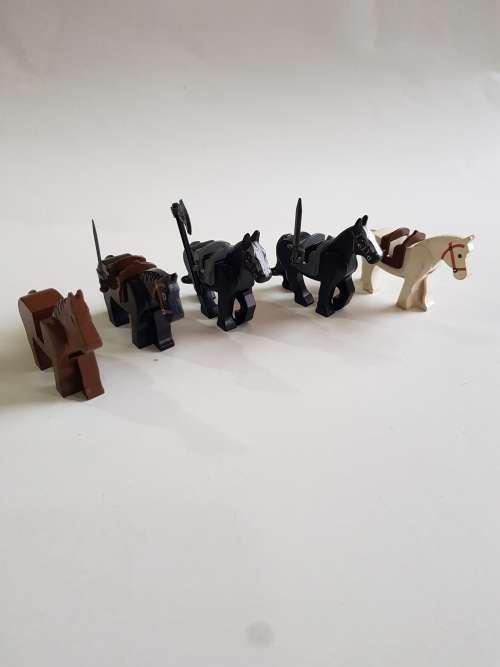 Lego Horse, Minifigures x 5