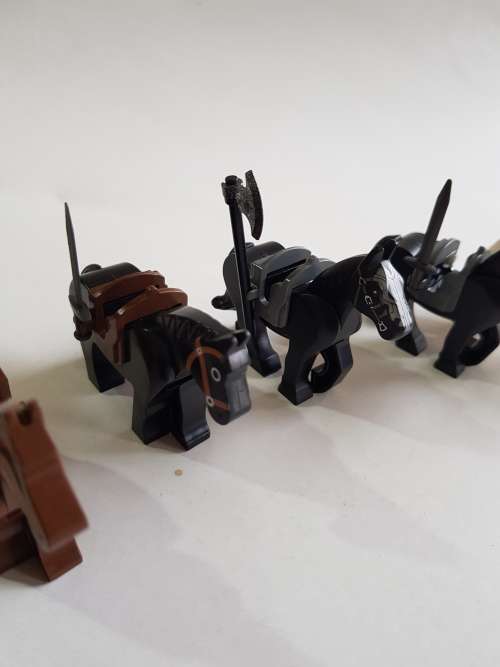 Lego Horse, Minifigures x 5
