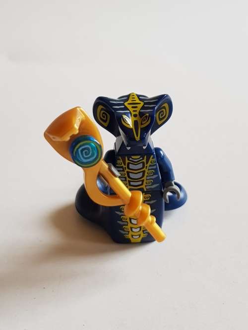 Lego Ninjago Skales, Minifigure, Blue Cobra with Staff