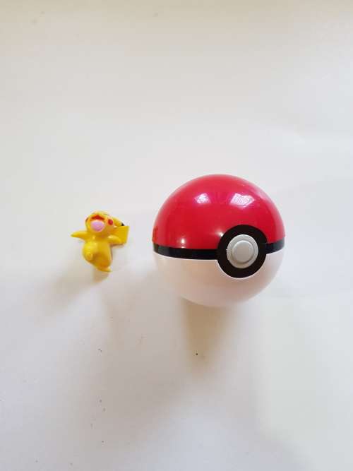Pokemon, Pokeball with Pikachu