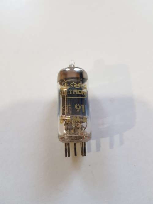 Vintage Ultron Electronic Vacuum Tube, EF91, 6 AM 6, West Germany