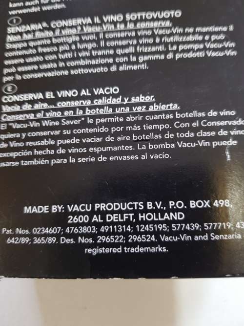 Vacuum Wine Saver, Pump and 2 Rubber Stoppers