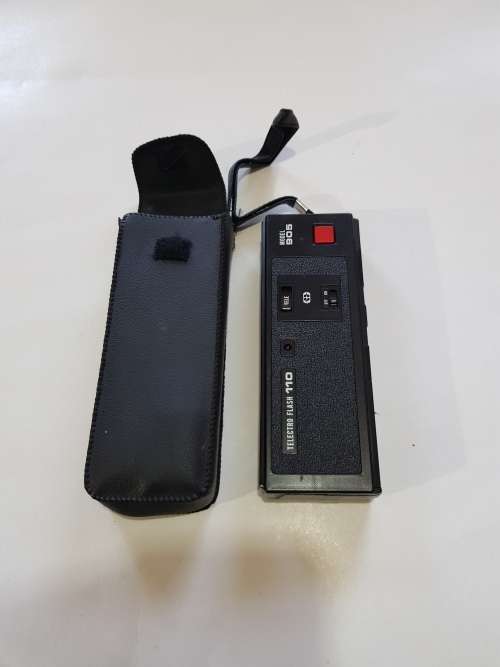 Pettica Model 905 Film Camera, Telectro Flash 110