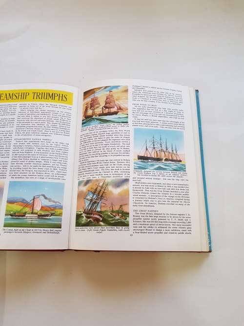 The Living World of Achievement in Colour, Hardcover Book