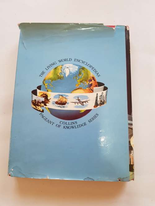 The Living World of Science in Colour, Hardcover Book