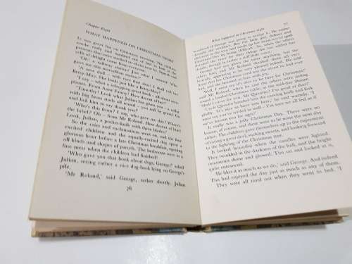 Five Go Adventuring Again by Enid Blyton, 1974