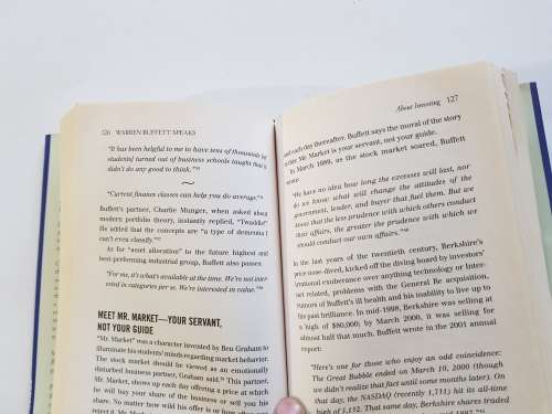 Warren Buffett Speaks by Janet Lowe