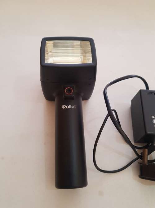 Vintage Rollei 140 RES Flash with Charger