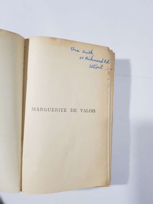Marguerite De Valois by Alexandre Dumas