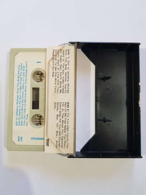 Non Stop Supertrax, Cassette