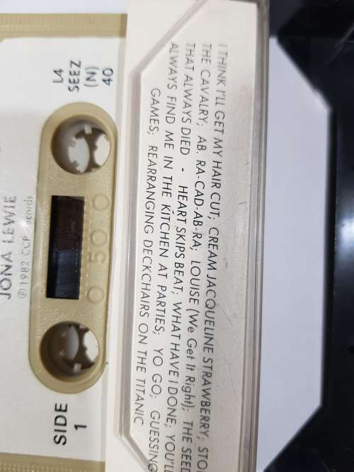 Jona Lewie, Heart Skips a Beat, Cassette