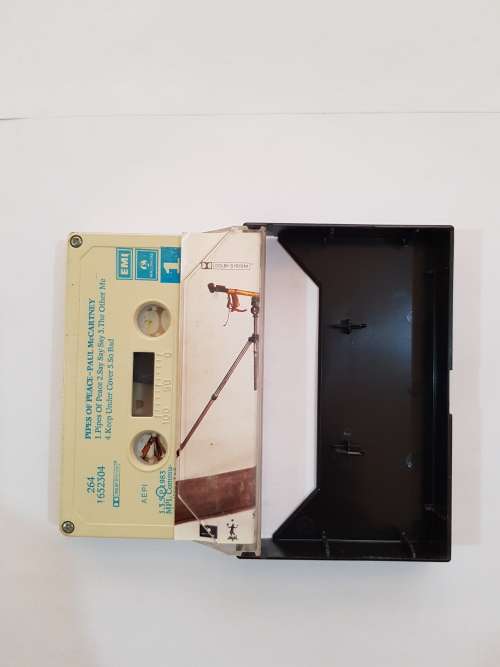 Paul McCartney, Pipes of Peace, Cassette