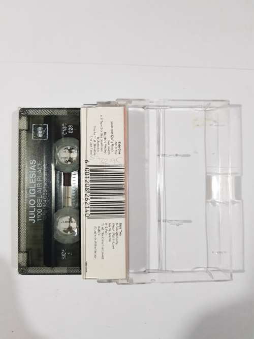 Julio Iglesias, 1100 Bel Air Place, Cassette