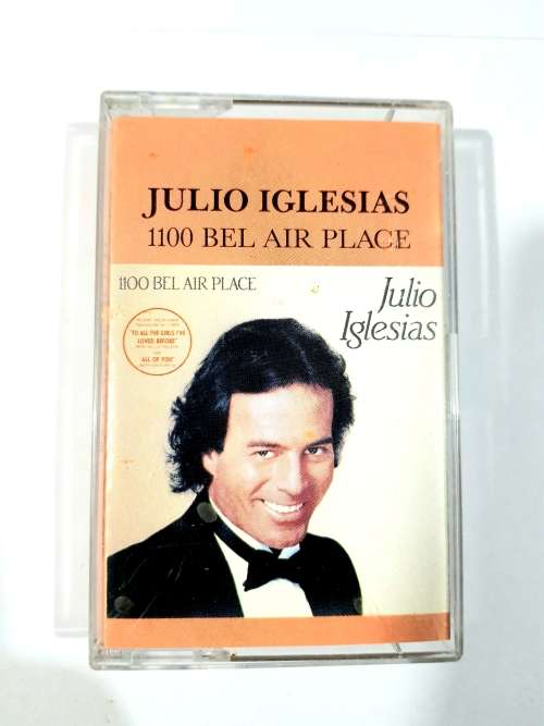 Julio Iglesias, 1100 Bel Air Place, Cassette