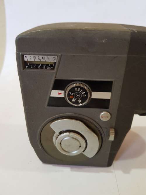 Crown 8 Model EZS 8mm vintage Movie Camera, 1.8, 10-30mm
