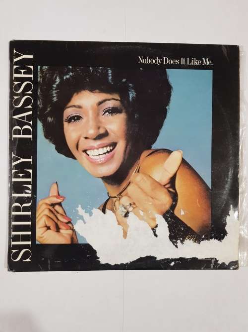 Shirley Bassey, Nobody Does It Like Me LP, VG+