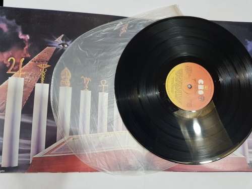 Earth Wind and Fire, All `N All LP, VG+