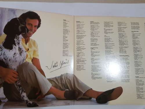 Julio Iglesias, Momentos LP, VG+