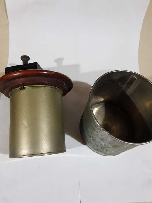 CLOCKWORK BALLISTIC BOMB CALORIMETER by Alex Wright and Co. Ltd, Westminister, circa 1930