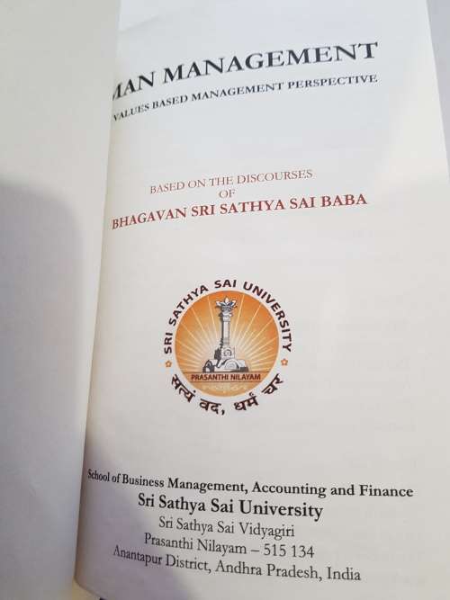 Man Management based on the Discourses of Bhagavan Sri Sathya Sai Baba