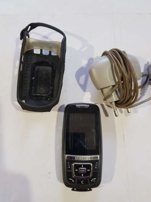 Samsung SGH-D600E Cellphone