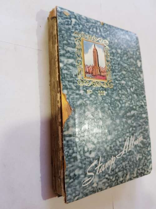Stamp Album, blank, holds 270 stamps