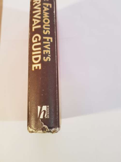 The Famous Five`s Survival Guide by Enid Blyton