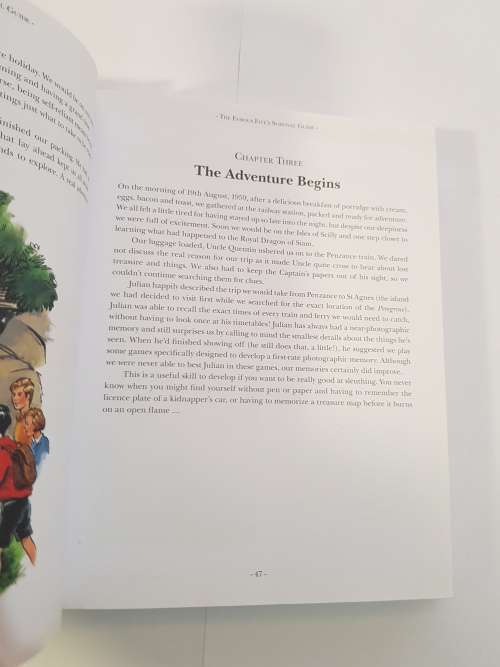 The Famous Five`s Survival Guide by Enid Blyton