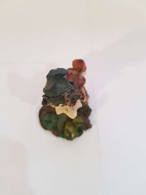 Witch with Frog Figurine, Crown