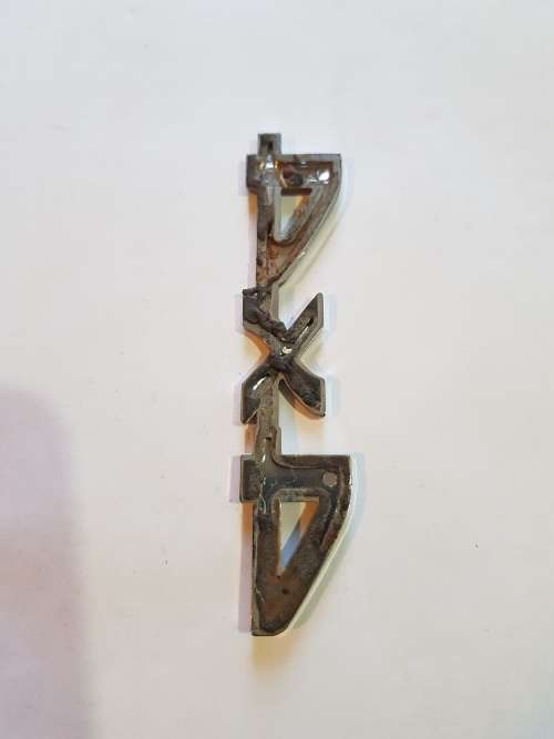 4 x 4 Badge