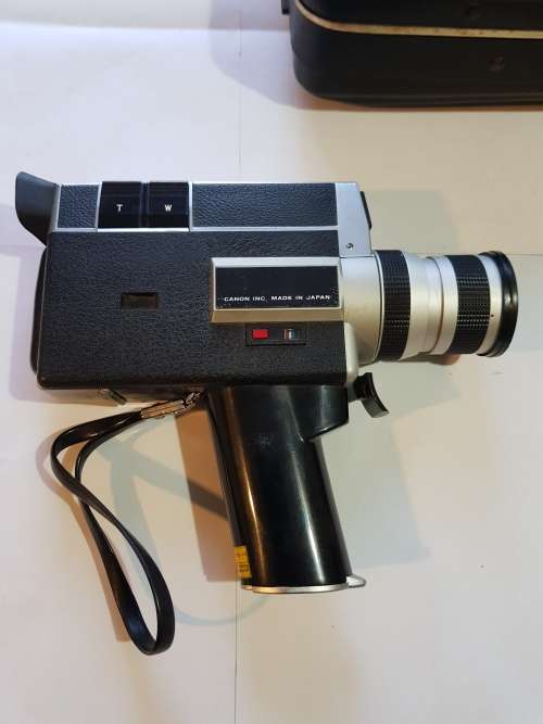 Canon Auto Zoom 518 SV Super 8 Movie Camera with Carry Case, Tele Converter and Super 8 Cartridge