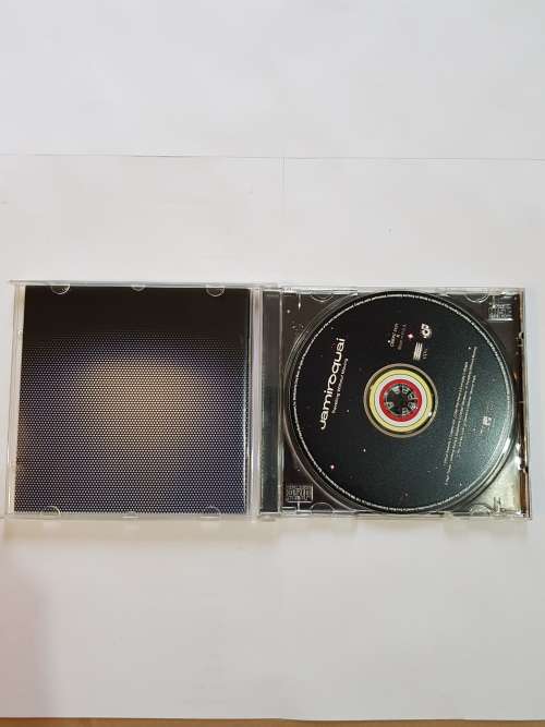 Jamiroquai, Travelling Without Moving CD