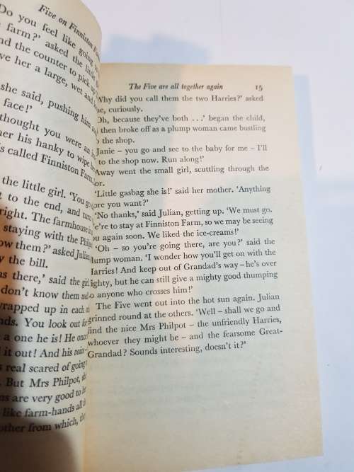 The Famous Five, Five On Finniston Farm by Enid Blyton, 1982