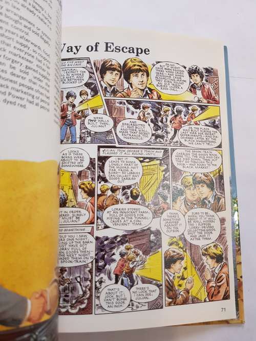 Famous Five Annual, Five Go Off To Camp 1984 Hardcover