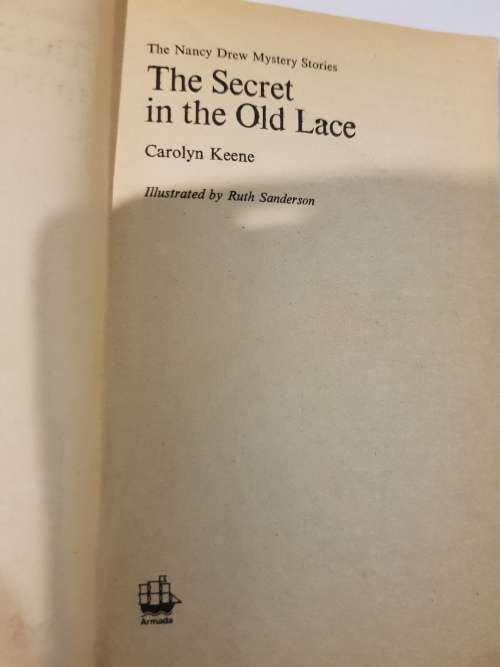 The Secret in the Old Lace by Carolyn Keene