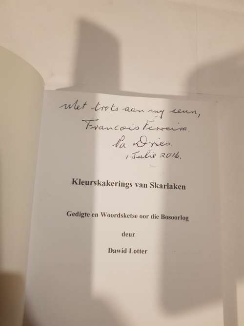 Kleurskakerings van Skarlaken, Gedigte en Woordsketse uit die Bosoorlog by Dawid Lotter