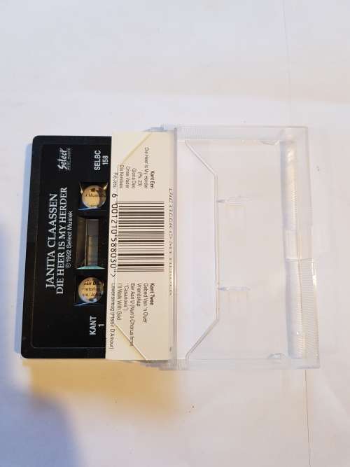 Janita Claassen, Die Heer is my Herder Signed Cassette