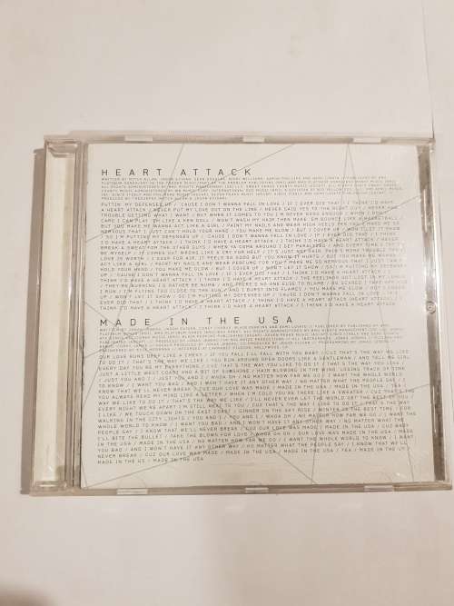 Demi Lovato, Deluxe CD