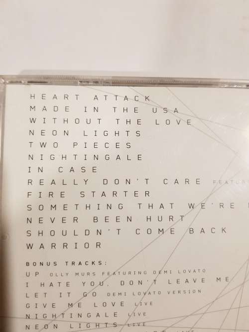 Demi Lovato, Deluxe CD