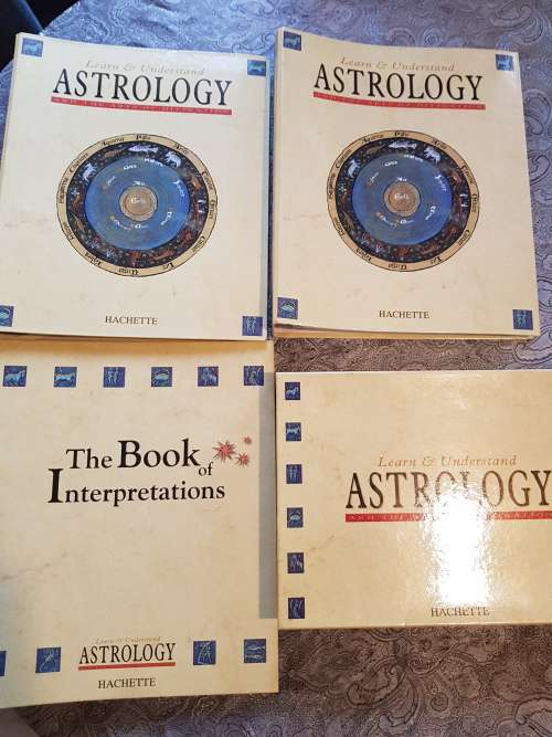 Learn and Understand Astrology, 3 x Binders plus Box