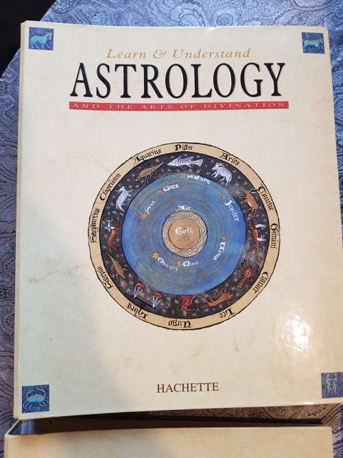 Learn and Understand Astrology, 3 x Binders plus Box
