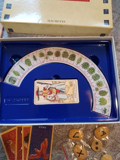 Learn and Understand Astrology, 3 x Binders plus Box