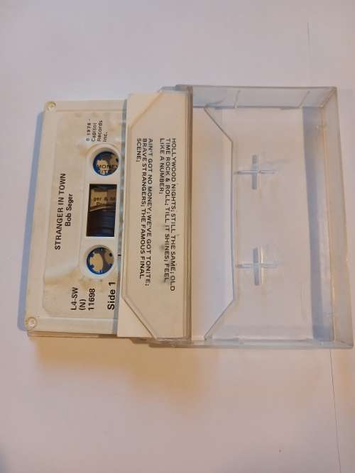 Bob Seger and the Silver Bullet Band, Stranger in Town Cassette