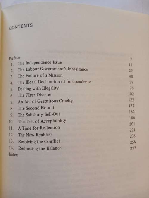 Britain and the Politics of Rhodesian Independence by Elaine Windrich
